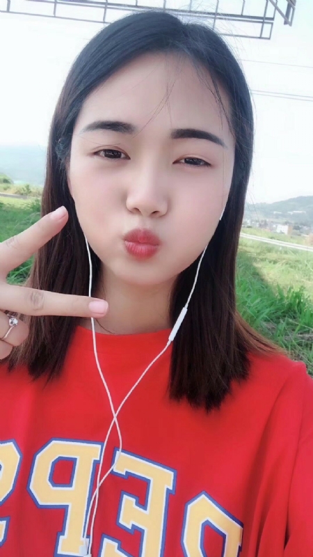深拥必定温暖的第一张照片--孝感相亲服务中心