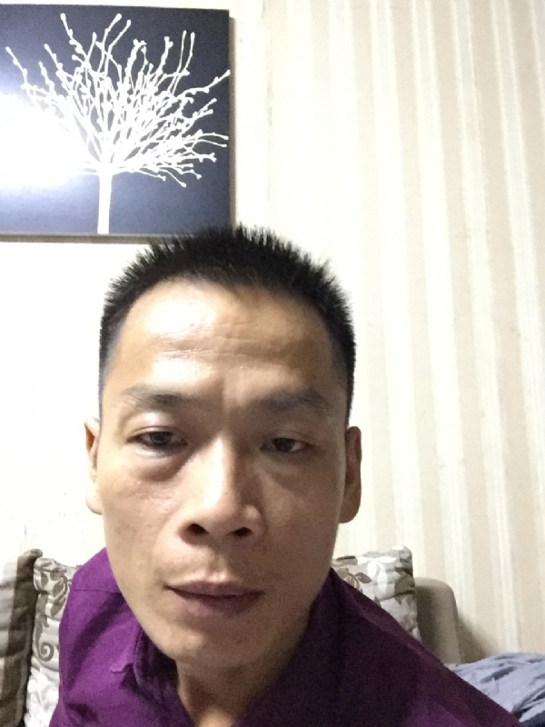 alongzhe的第一张照片--孝感相亲服务中心