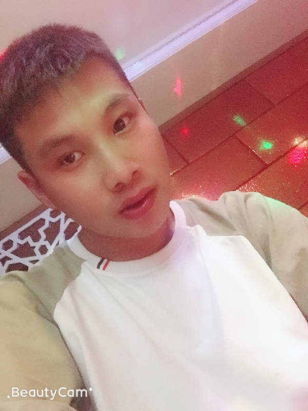 阿锋的第一张照片--孝感相亲服务中心