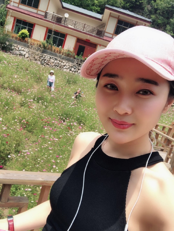 诗琪的第二张照片--孝感相亲服务中心