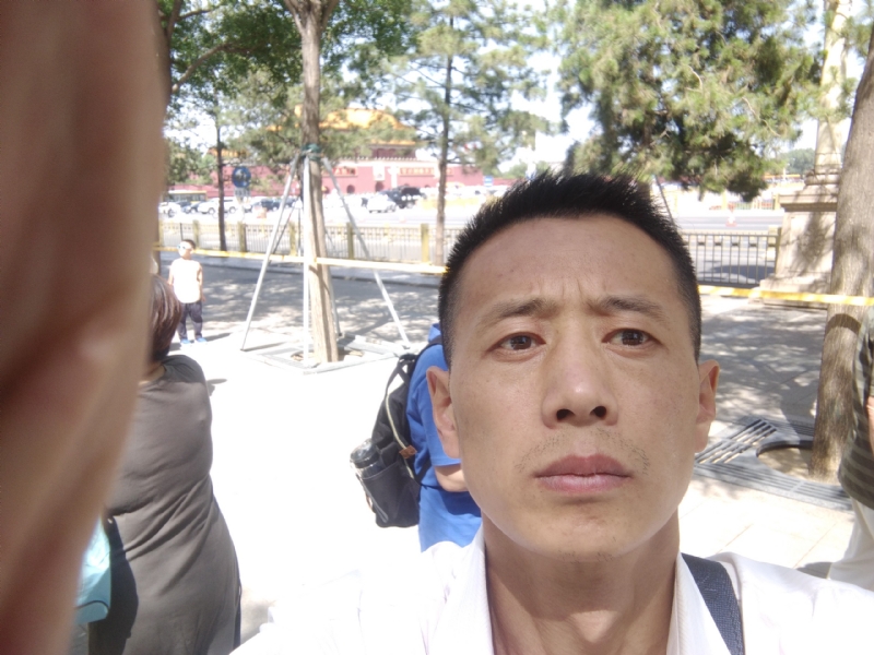 刘红兵的第一张照片--孝感相亲服务中心