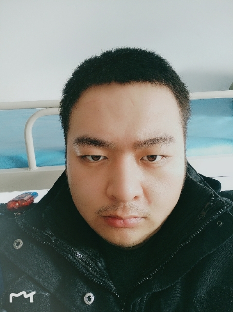 负重前行的第一张照片--孝感相亲服务中心