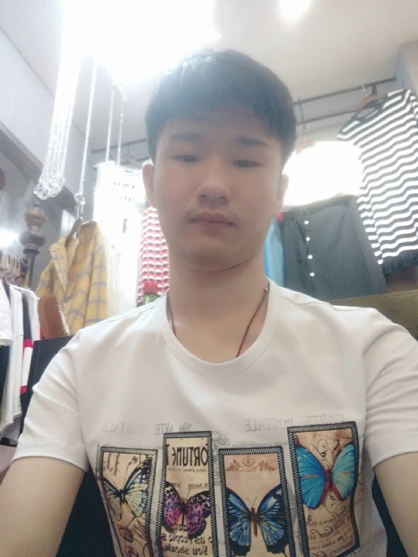 许你一世的第一张照片--孝感相亲服务中心