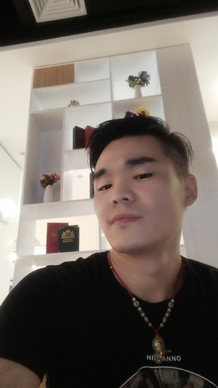 涵博随缘的第一张照片--孝感相亲服务中心