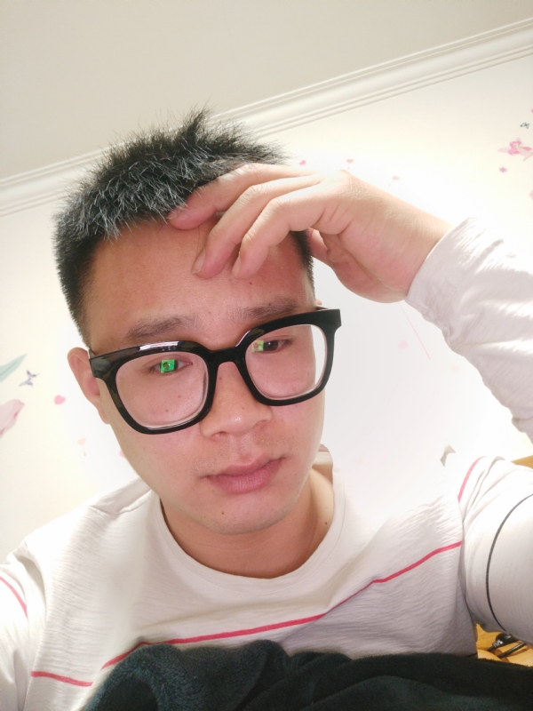 华灯初上的夜晚的第一张照片--孝感相亲服务中心
