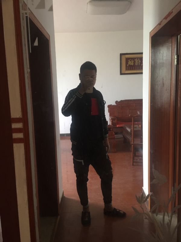 MC无所畏惧的第一张照片--孝感相亲服务中心