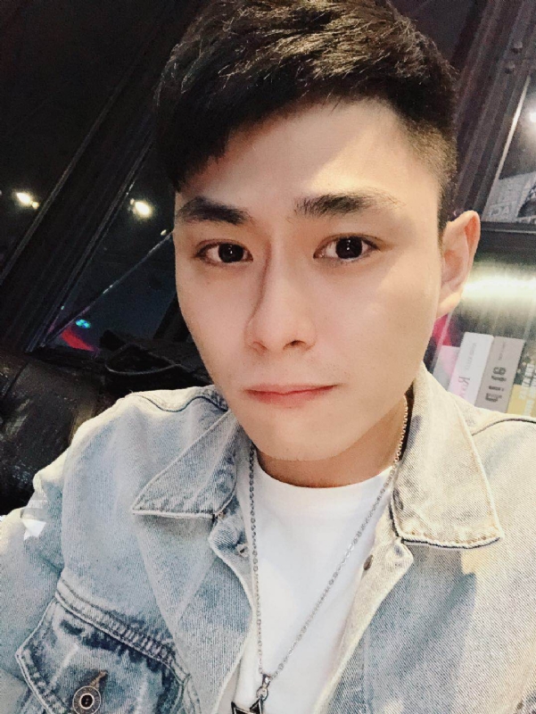 浩浩的第一张照片--孝感相亲服务中心