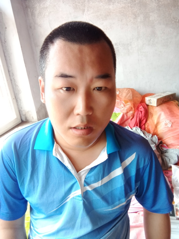 灰太狼的第一张照片--孝感相亲服务中心