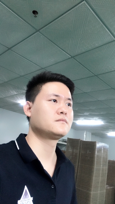 伟的第一张照片--孝感相亲服务中心