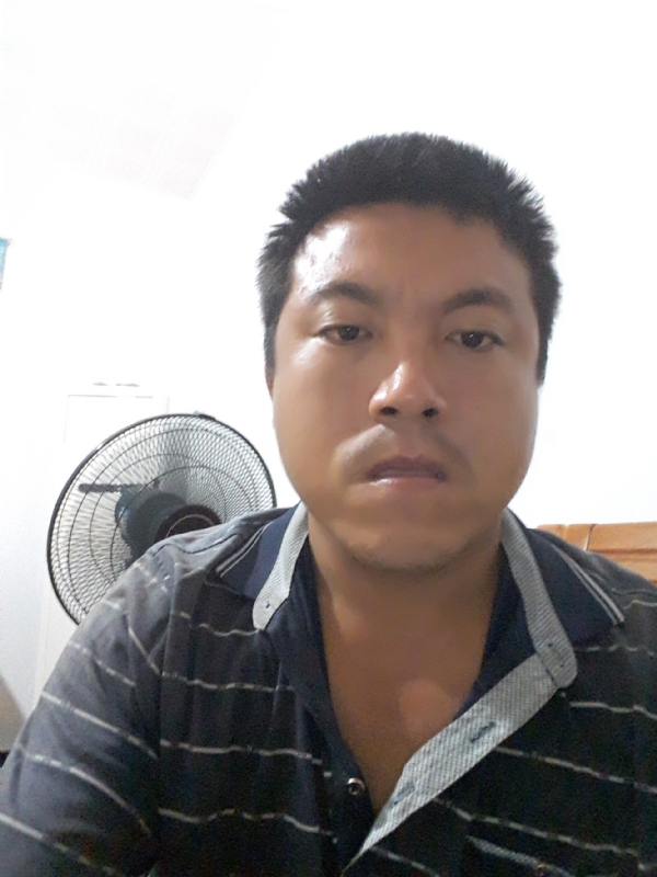 孤独的人的第一张照片--孝感相亲服务中心