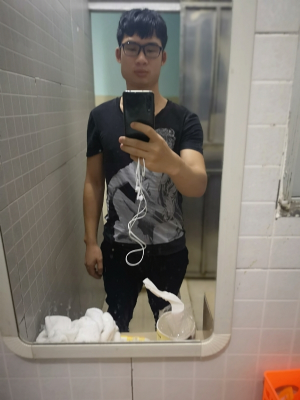 右手的执着的第一张照片--孝感相亲服务中心