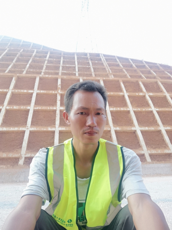 哥们的第一张照片--孝感相亲服务中心