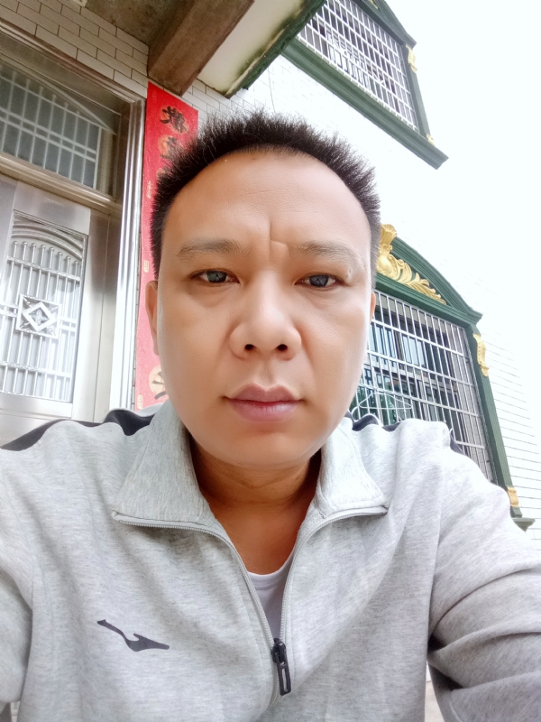 随缘的第一张照片--孝感相亲服务中心