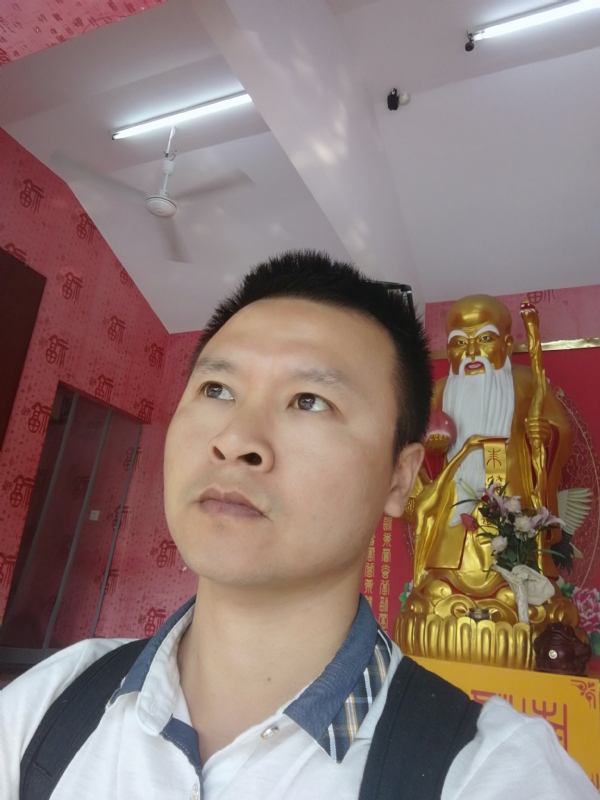 WAR的第一张照片--孝感相亲服务中心