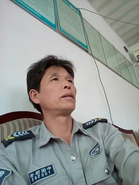 卧窗听雨的第一张照片--孝感相亲服务中心