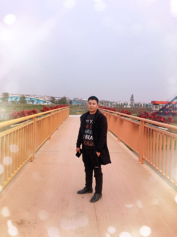 清风的第二张照片--孝感相亲服务中心