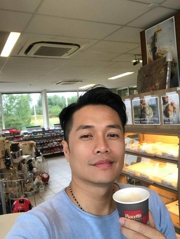 短歌的第一张照片--孝感相亲服务中心