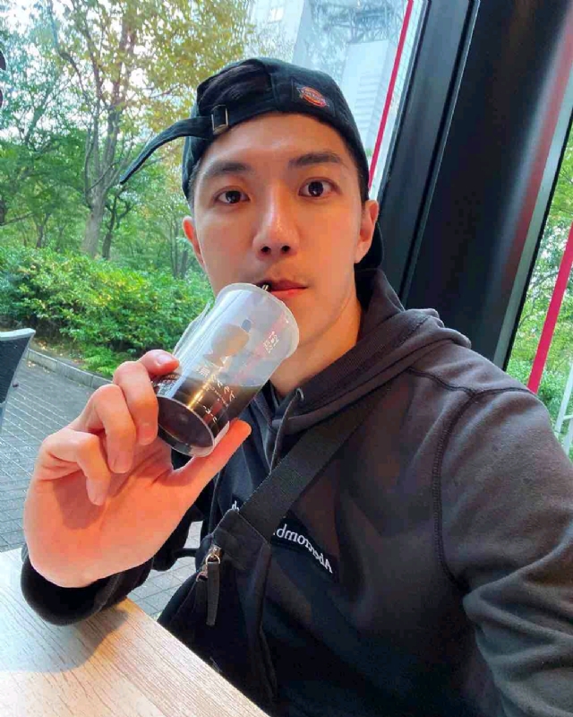 苏天奇的第一张照片--孝感相亲服务中心