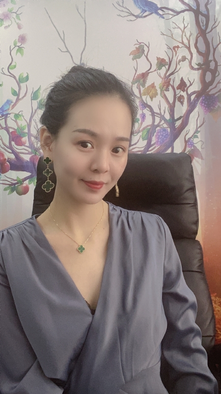 潇潇的第一张照片--孝感相亲服务中心