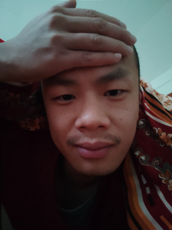 开心鬼在哪呢的第一张照片--孝感相亲服务中心