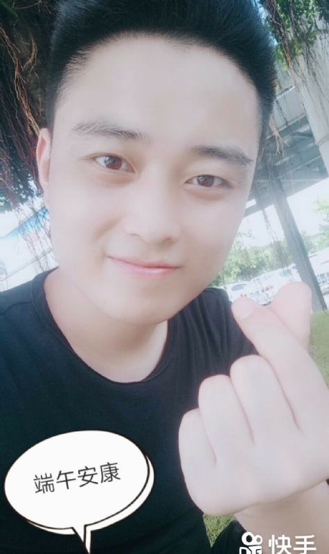 温暖的陈公子的第一张照片--孝感相亲服务中心