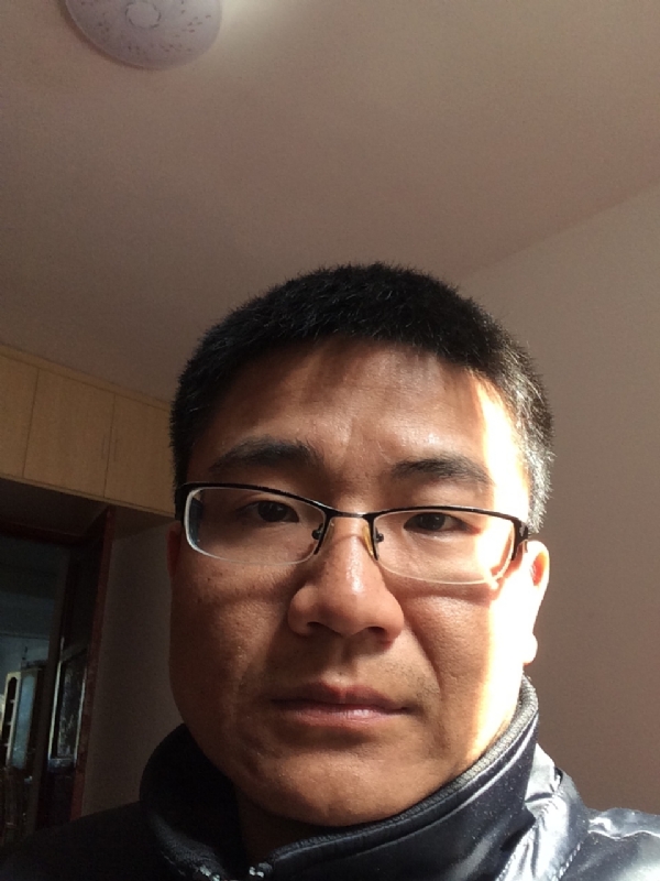 余浩浩的第一张照片--孝感相亲服务中心
