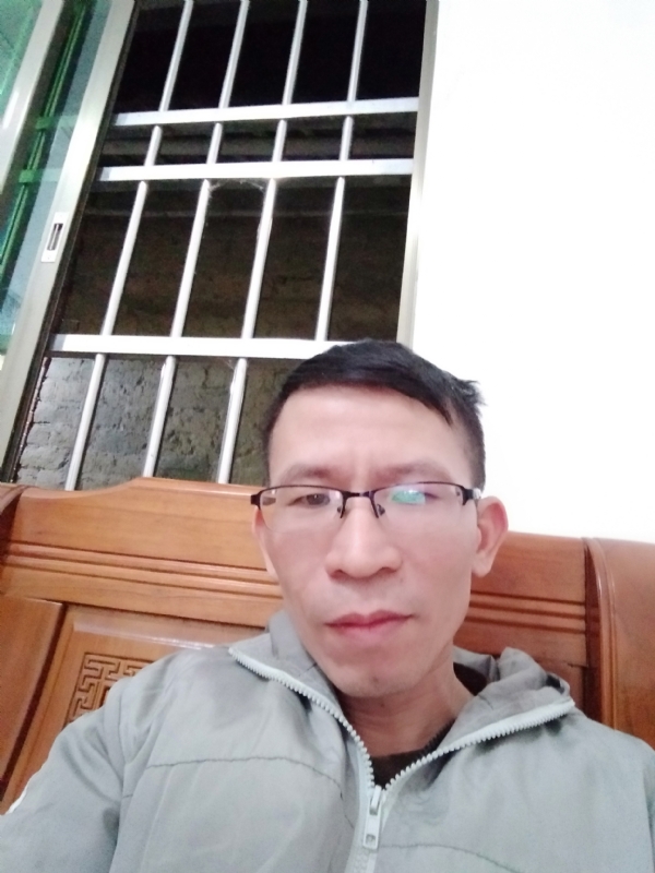 奋斗的第一张照片--孝感相亲服务中心