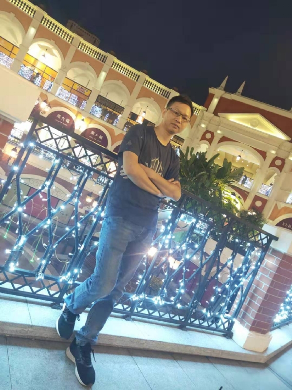 落单恋人的第一张照片--孝感相亲服务中心