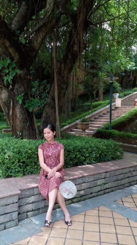 丹草雨田的第一张照片--孝感相亲服务中心