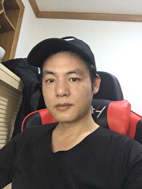 扛枪打鸟的第一张照片--孝感相亲服务中心