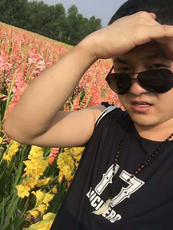 QH-蓝细胞的第一张照片--孝感相亲服务中心