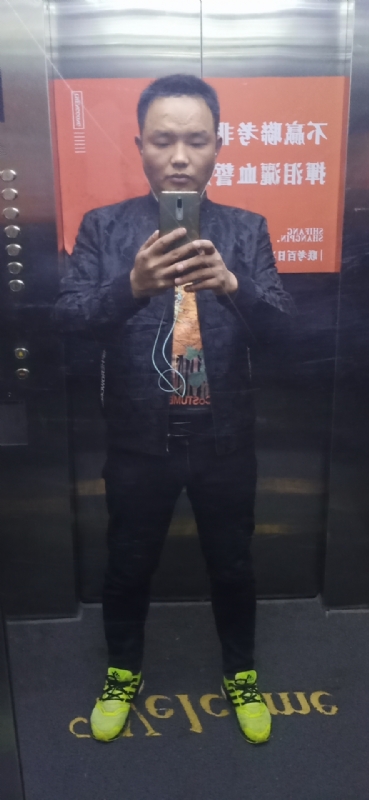 迷失自我的第一张照片--孝感相亲服务中心