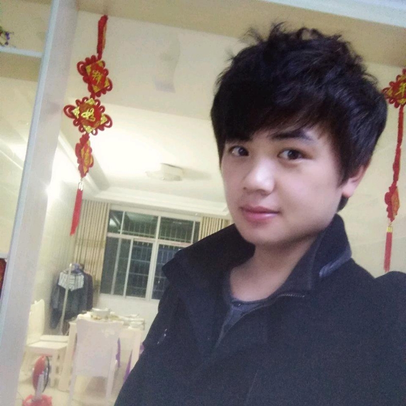 凤凰机器人卡卡老师的第一张照片--孝感相亲服务中心