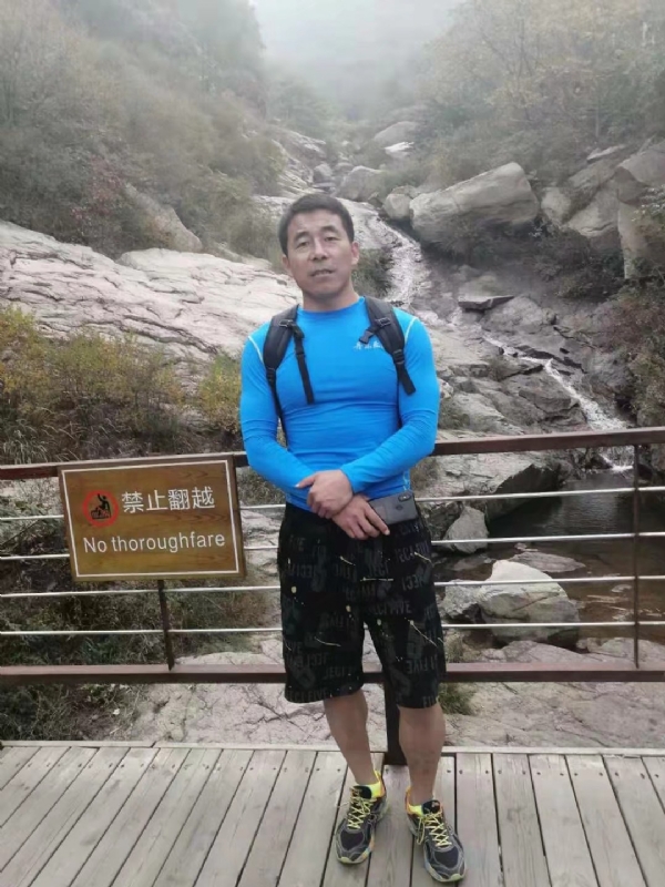 四季阳光的第一张照片--孝感相亲服务中心