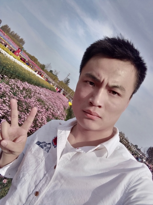 心碎无痕的第二张照片--孝感相亲服务中心