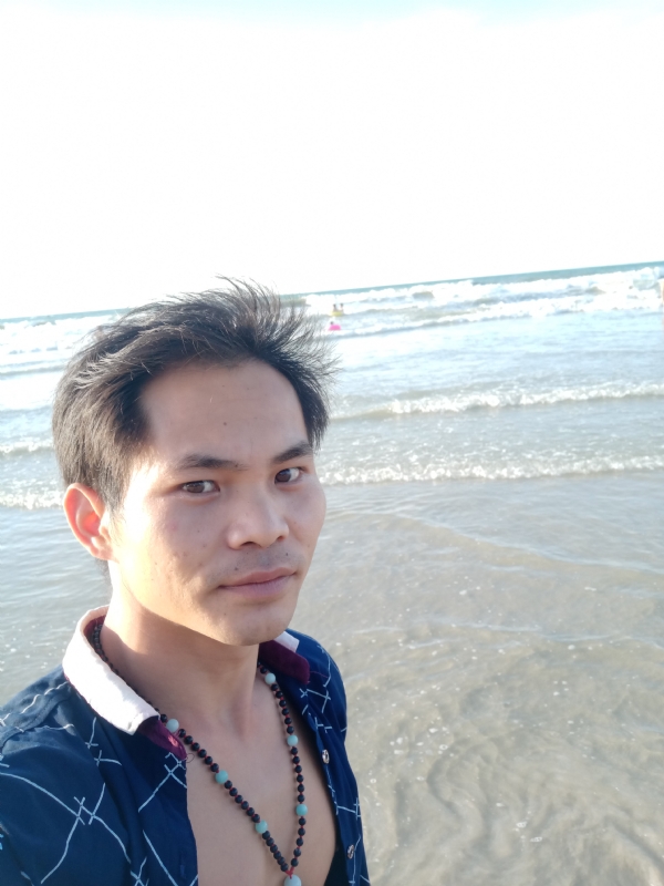 爱已欠费的第一张照片--孝感相亲服务中心