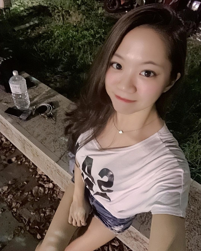 欣欣的第一张照片--孝感相亲服务中心