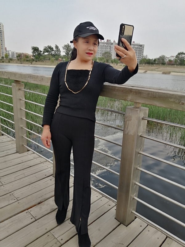 阳光你好的第四张照片--孝感相亲服务中心