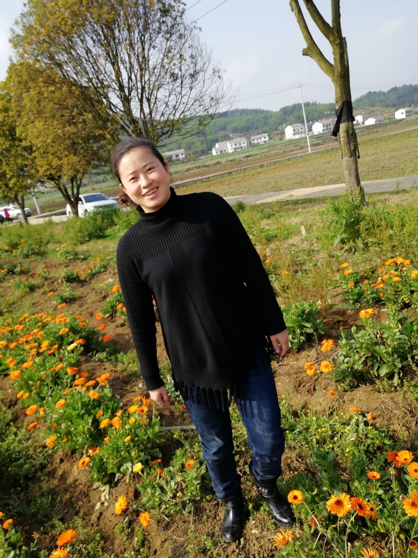 征婚女人的第四张照片--孝感相亲服务中心