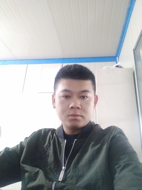 少校的第一张照片--孝感相亲服务中心