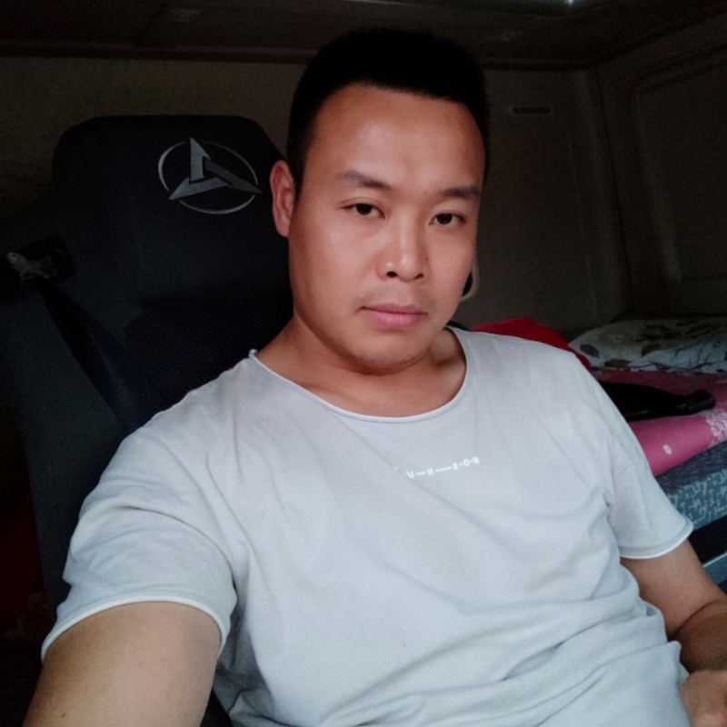 默默的第二张照片--孝感相亲服务中心