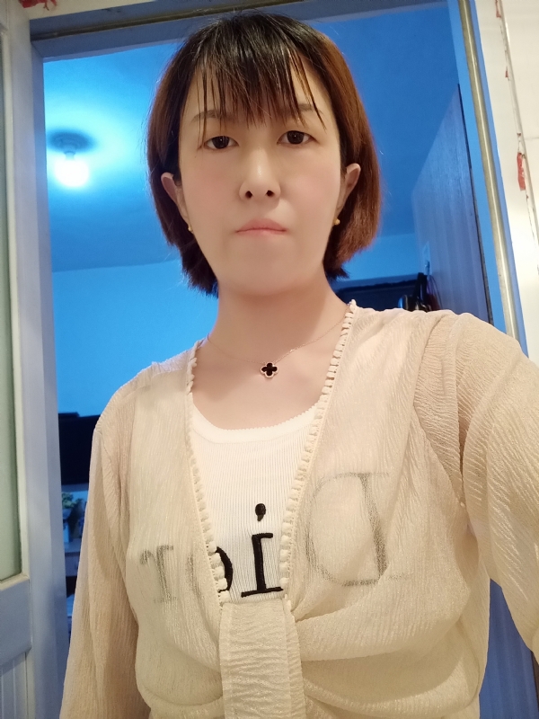 芬儿的第一张照片--孝感相亲服务中心