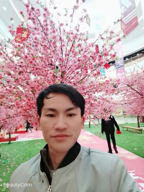 单身一人的第二张照片--孝感相亲服务中心