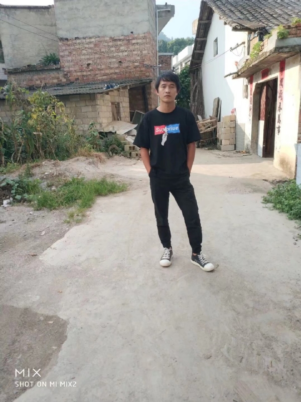 活活该的第一张照片--孝感相亲服务中心