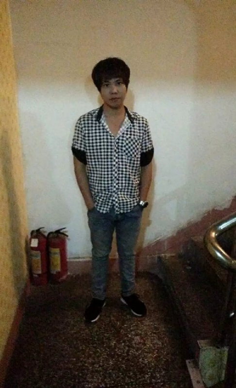 单身征婚的第一张照片--孝感相亲服务中心