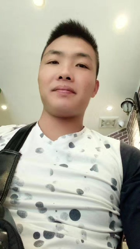 吃生蚝的小乖乖的第一张照片--孝感相亲服务中心