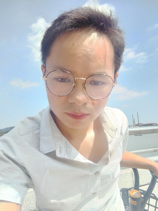 楠呐的第三张照片--孝感相亲服务中心