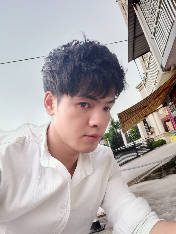 幕后老板的第一张照片--孝感相亲服务中心