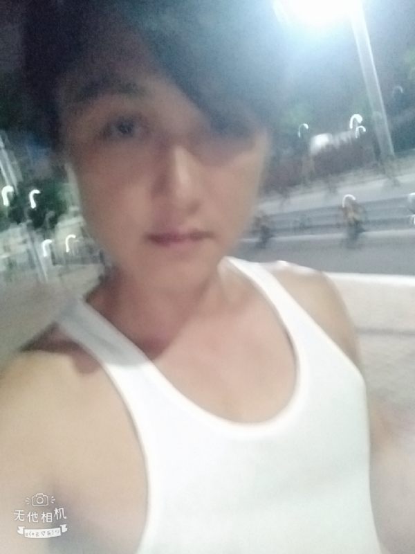 弟弟的第一张照片--孝感相亲服务中心