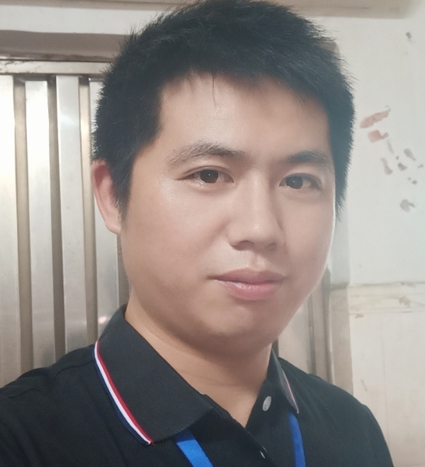 单身奶爸的第一张照片--孝感相亲服务中心